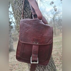 SHARO brown Leather Messenger Bag